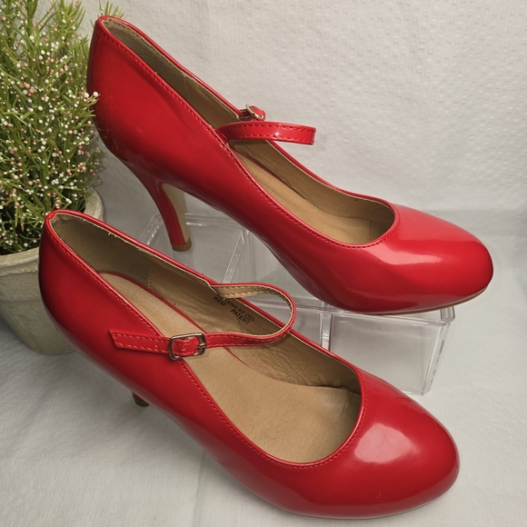BELLA MARIE HELENA RED MARY JANE HIGH HEELS GLOSSY FINISH WOMENS SIZE 10. - Picture 3 of 11